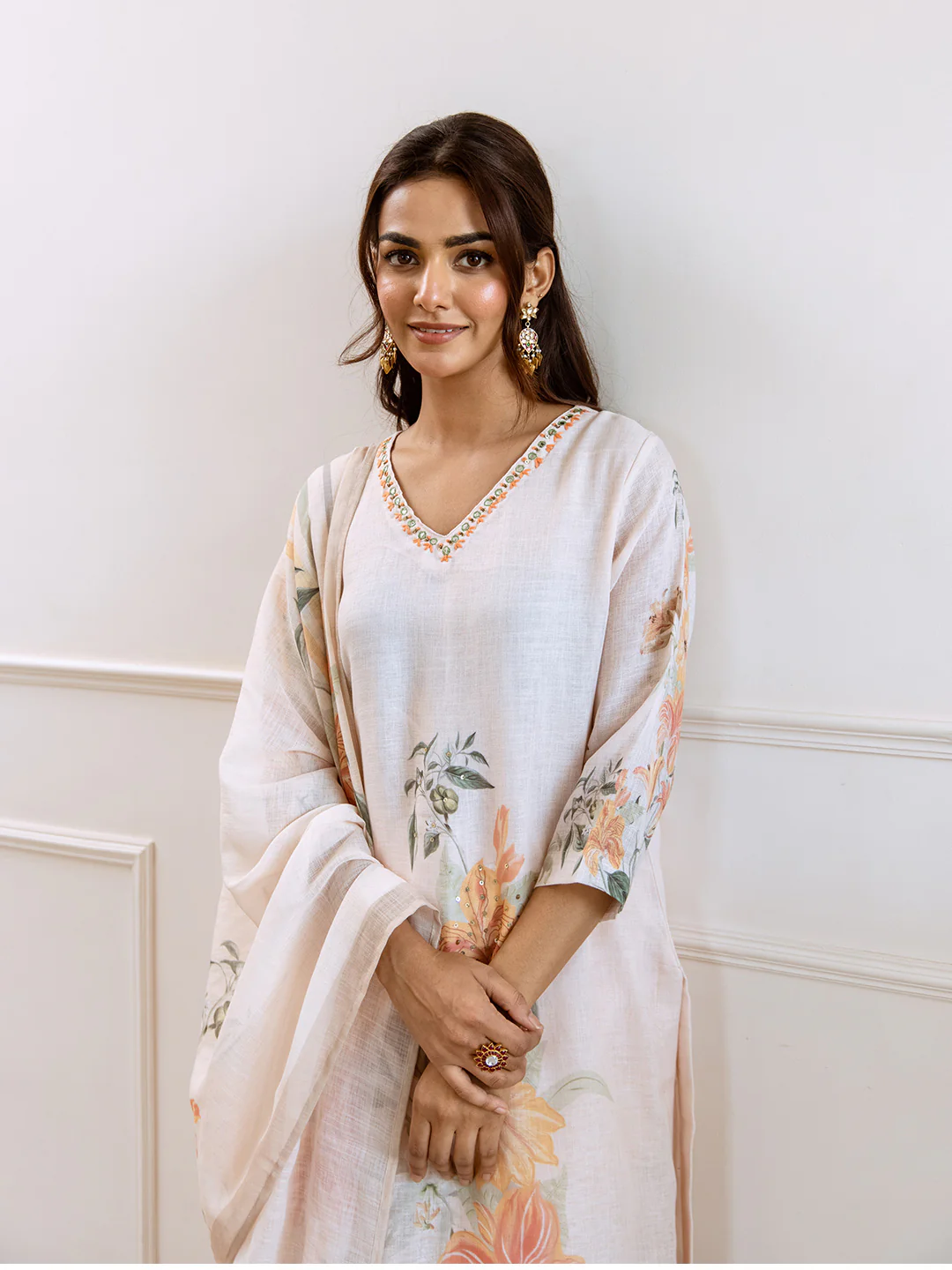 FLORAL PRINTED LINEN STRAIGHT KURTA SET WITH DUPATTA | THREE-PIECE ETHNIC WEAR FOR WOMEN | PLUS SIZE AVAILABLE-Cream - Image 4