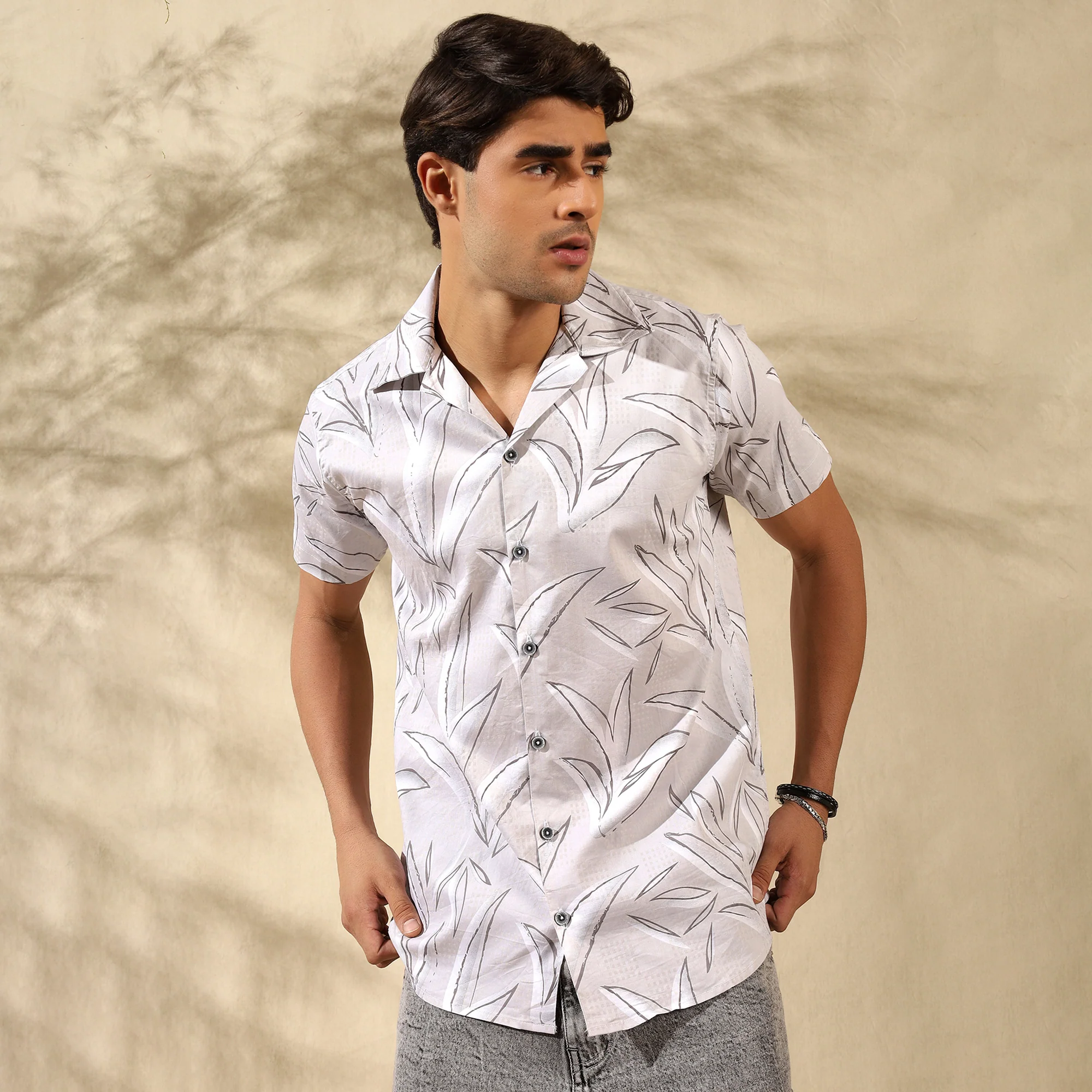 LIGHT GREY HALF CASUAL PRINTED COTTON SHIRT REGULAR FIT FOR MEN - Image 4